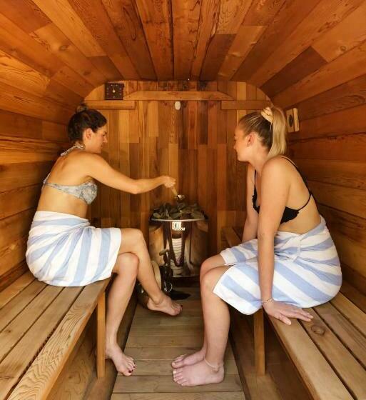 Coolum Family Hideaway With Pool, Sauna & Ice Bath