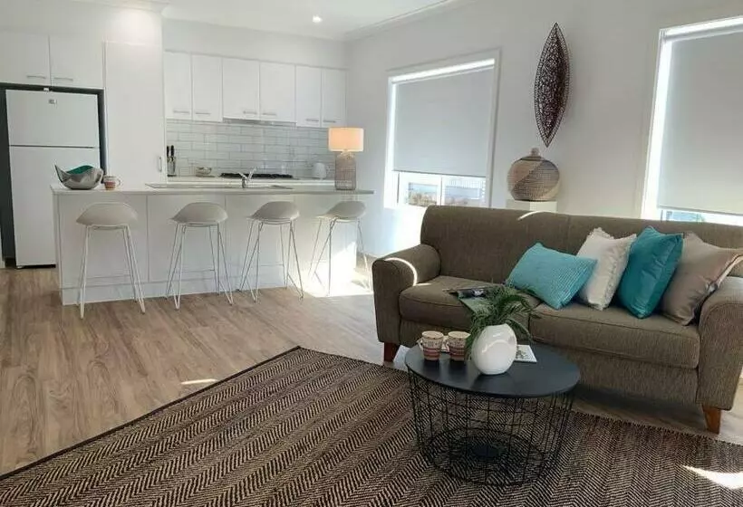 Metung 3 Bedroom New House
