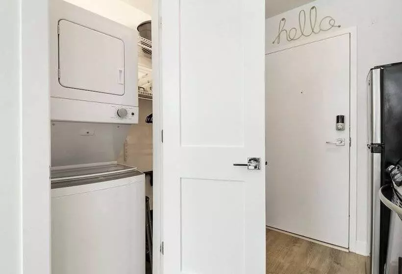 Nice & Comfy Studio Apt In Uptown