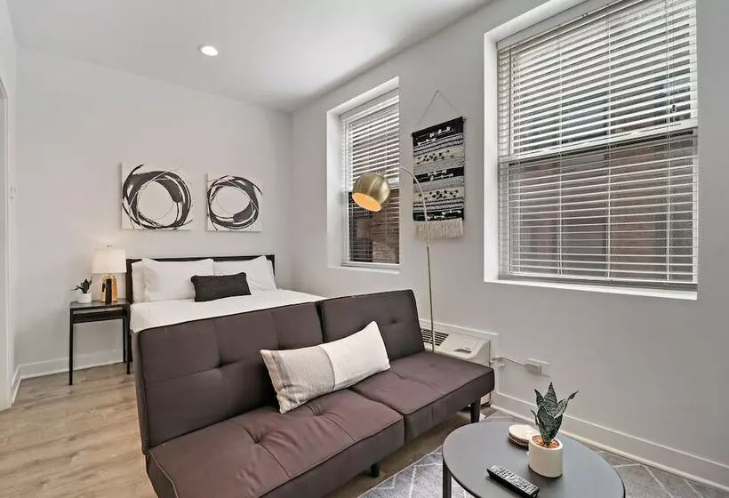 Nice & Comfy Studio Apt In Uptown