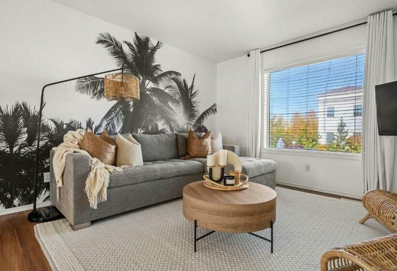 The Palms I Close To Dt Sylvan I Bbq I Fire Pit I