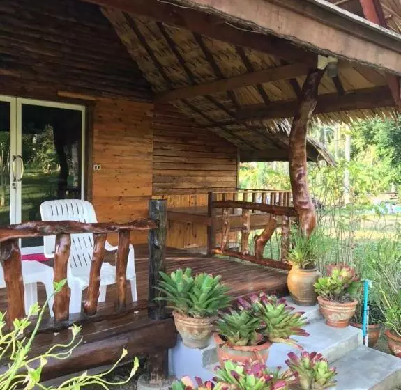 Kohjum Freedom Resort