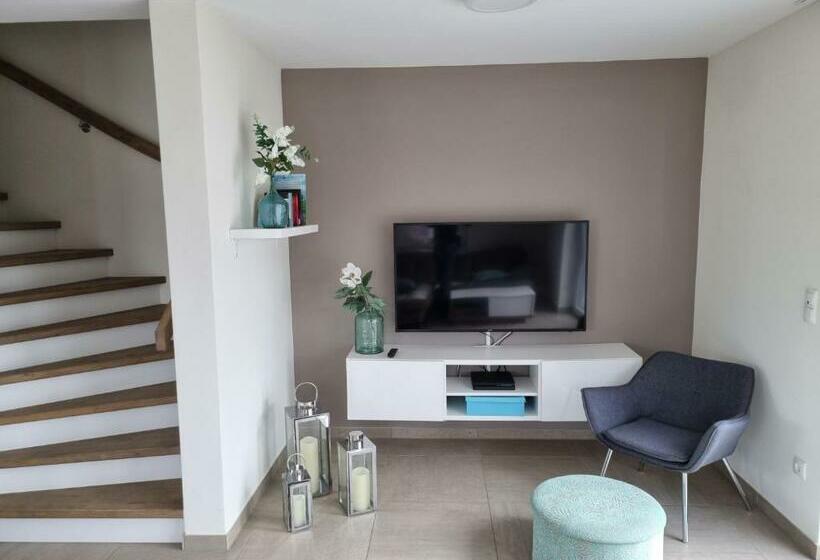 Neu!moderne, Lichtdurchflutete Dhh, Zentral, Garten, Wallbox, Wlan