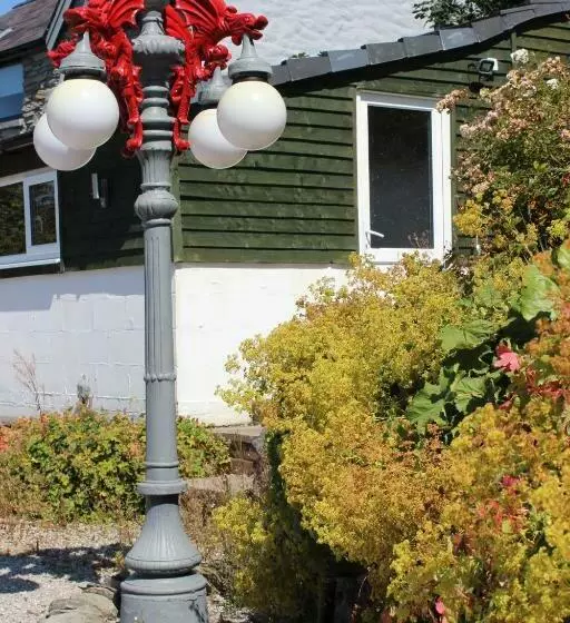 Poplar Lodge, Dee Valley Stays   Cosy Microlodge With Detached Private Shower & Wc