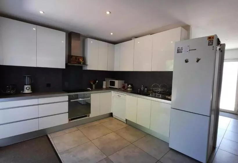 Villa 6 Min Toulouse 130 M2 6 Personnes Jardin 1000m2 Arbres Terrasses