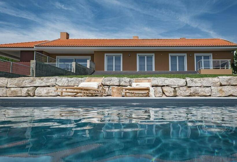 Advania Country House