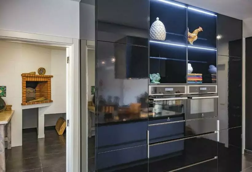 Advania Country House