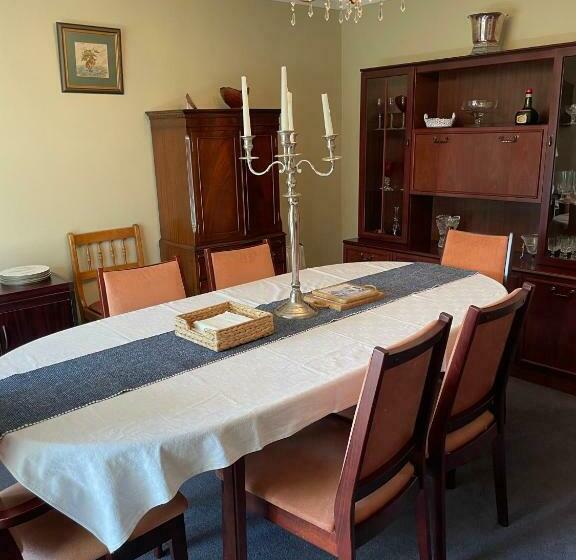 Cotswolds Luxury House In Central Bourton Large Sleeps 2 11. Pet Friendly