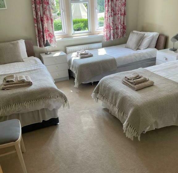 Cotswolds Luxury House In Central Bourton Large Sleeps 2 11. Pet Friendly