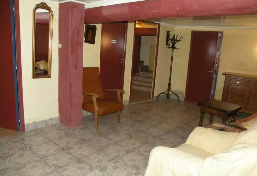 Grande Maison Familiale