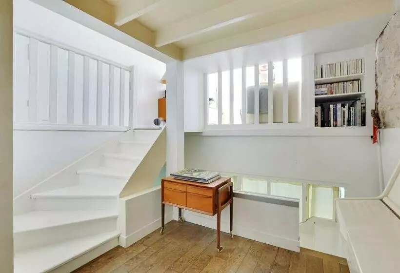 Lovely 2 Bedroom In The Heart Of Paris