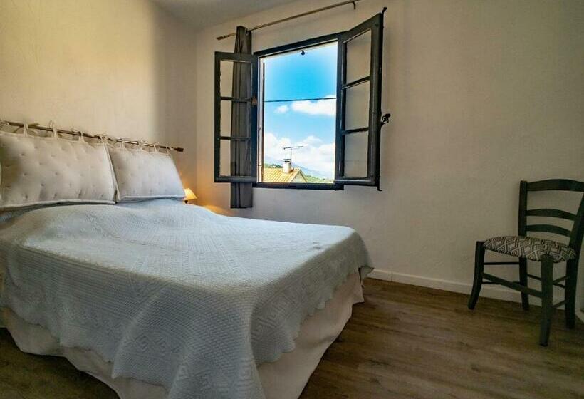 Petit Appartement à Proximité De St Florent