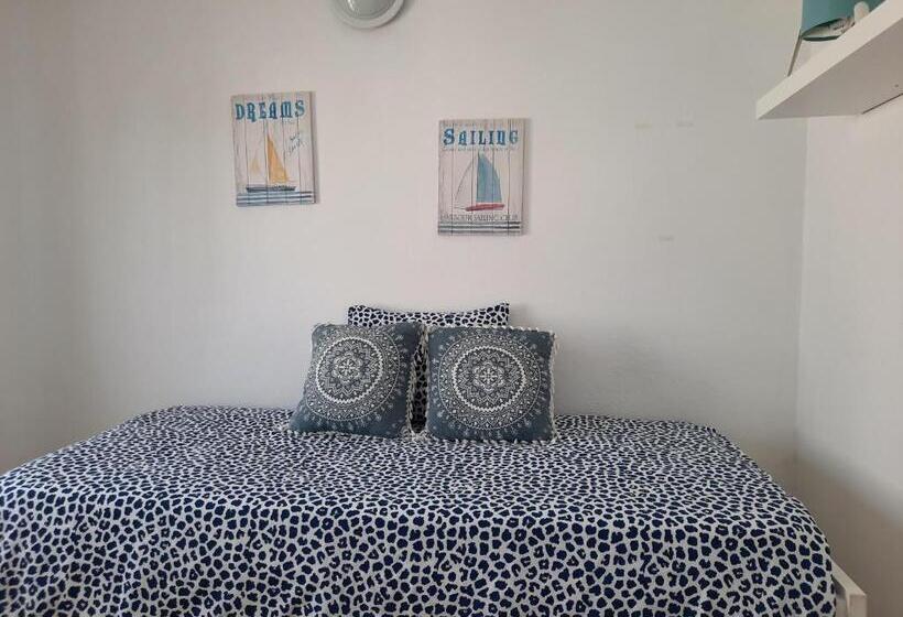 Gran Terraza Con Muy Bonitas Vistas