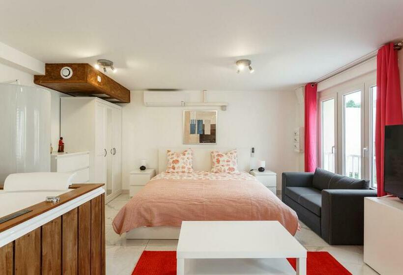 Blanc Mesnil Nid D Amour