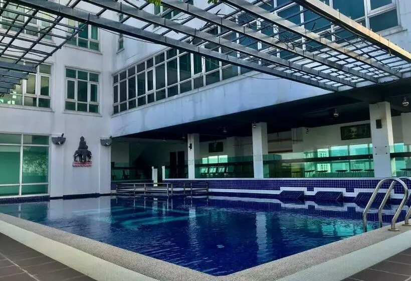 Pth Residence