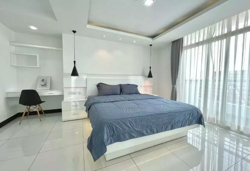 Pth Residence