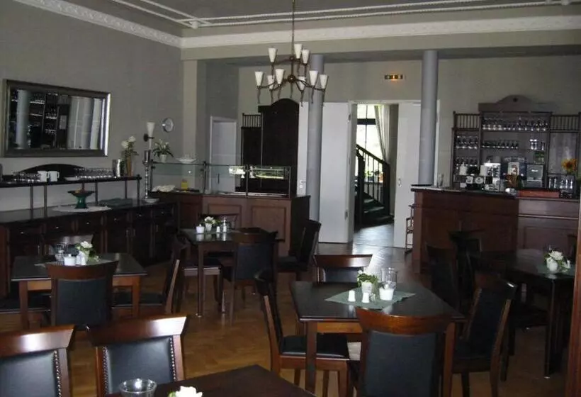 Gutshaus Redewisch Hotel & Restaurant