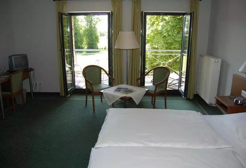 Gutshaus Redewisch Hotel & Restaurant