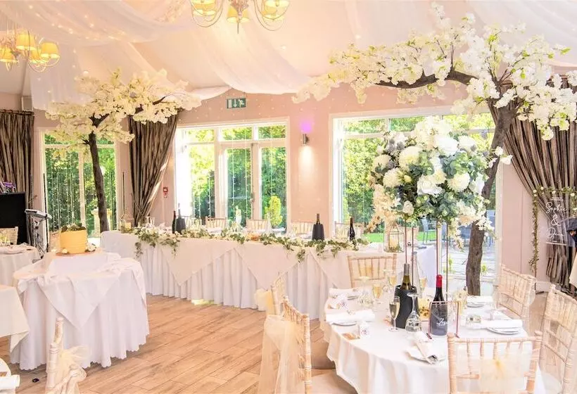 ホテル Astley Bank