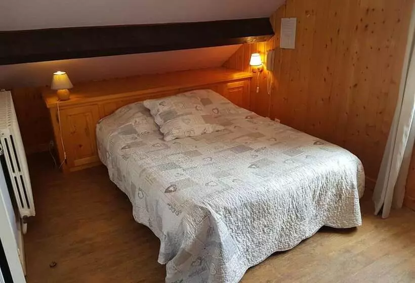 Otel Auberge Des Montauds