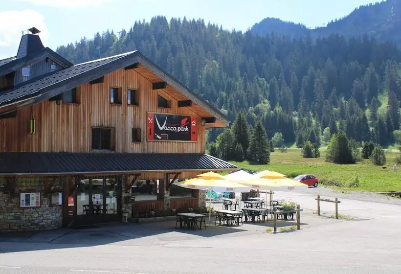 Отель Les Roches 1500