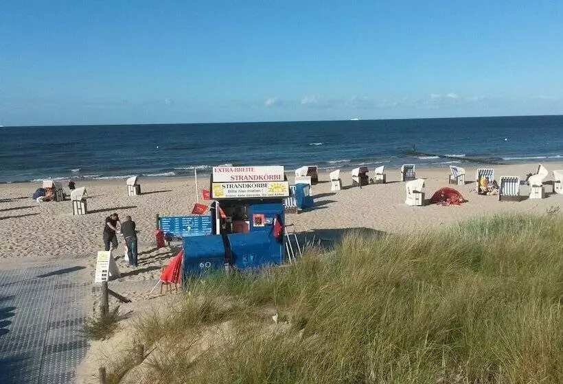 Отель Garni Nussbaumhof