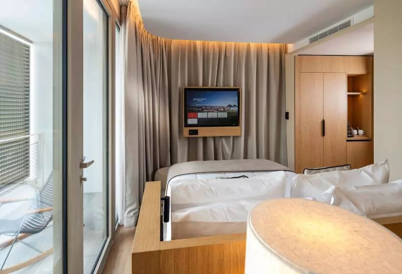 בית מלון כפרי Horizon Resort Massane & Spa