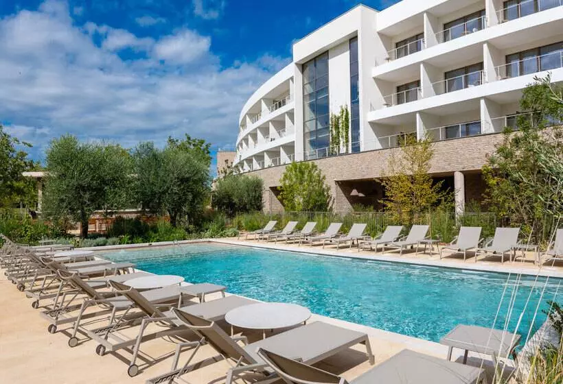 בית מלון כפרי Horizon Resort Massane & Spa