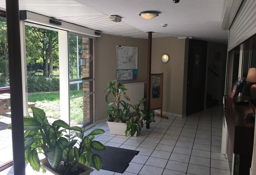 בית מלון כפרי Hôtel Amarante Besançon Micropolis