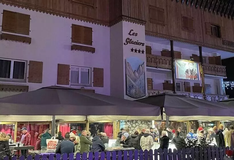 هتل Hôtel Les Glaciers