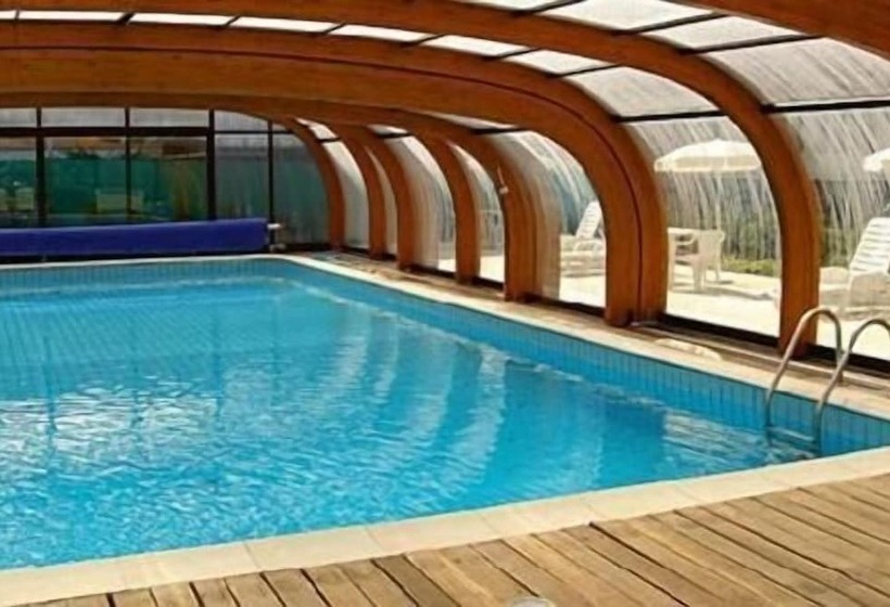 בית מלון כפרי Hôtel Les Glaciers