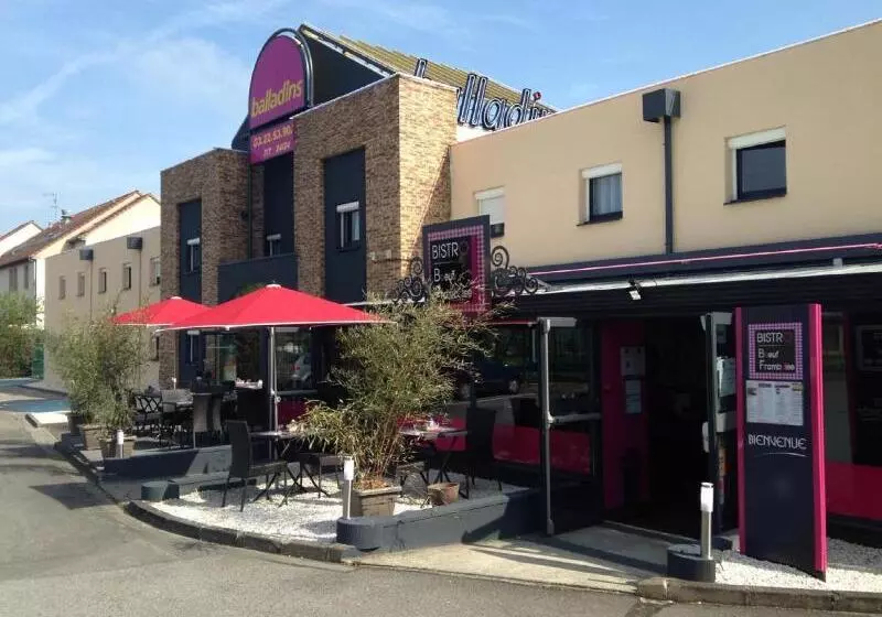 Отель Initial By Balladins Amiens / Longueau