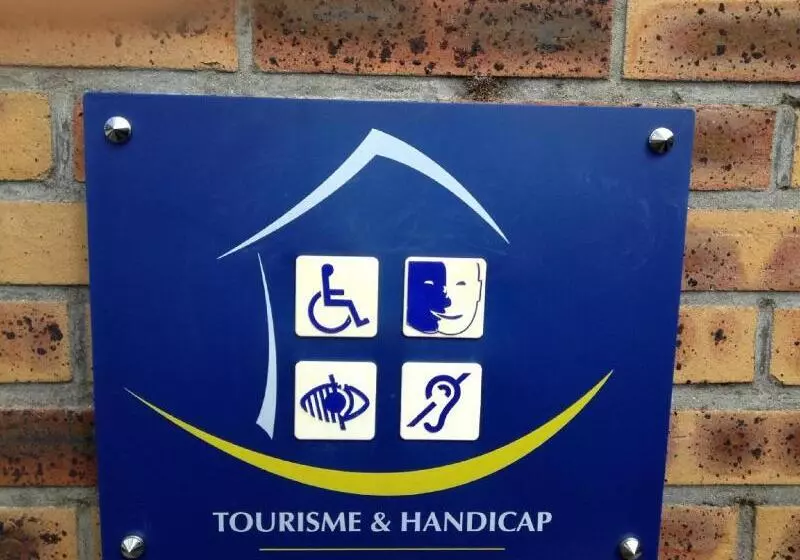 Отель Initial By Balladins Amiens / Longueau