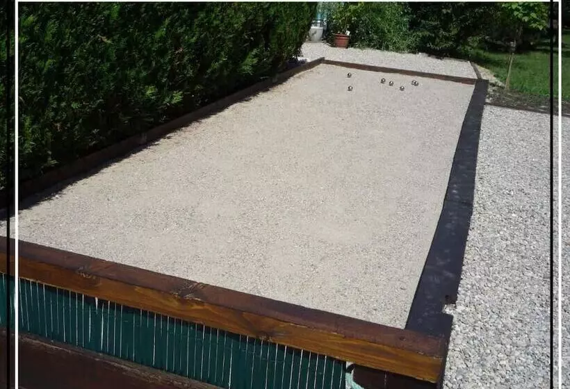 Отель La Vieille Ferme