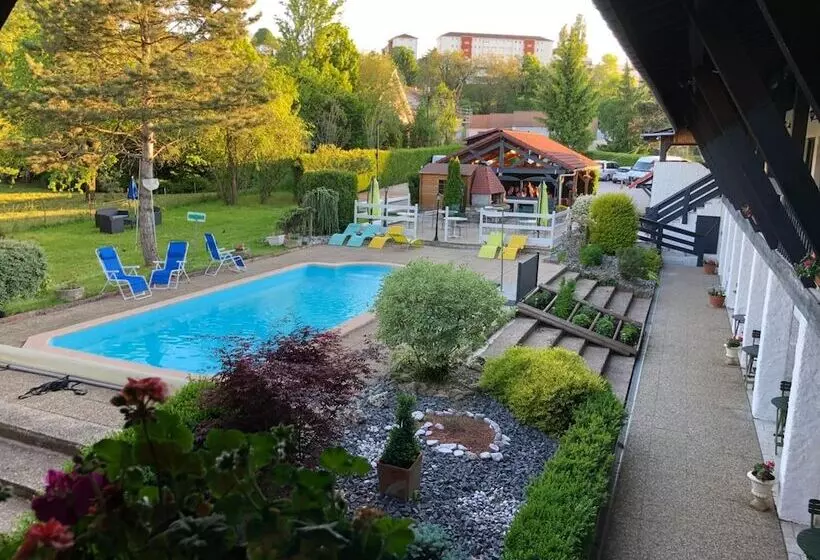 Отель La Vieille Ferme