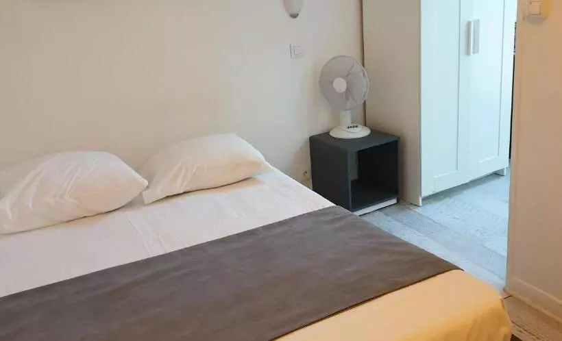 בית מלון כפרי Le Bourgogne