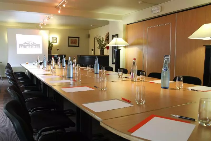 호텔 Le Regina Hôtel Restaurant