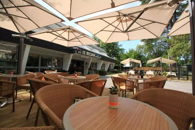 호텔 Le Regina Hôtel Restaurant