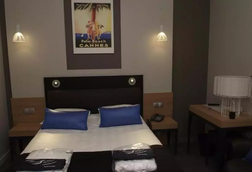 هتل Logis Grand Hôtel Des Bains