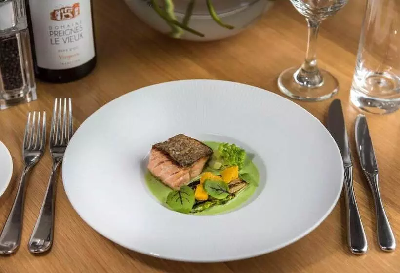 Hotel Number Four At Stow