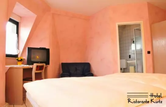 هتل Ristorante Kurtz