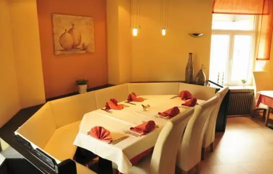 هتل Ristorante Kurtz