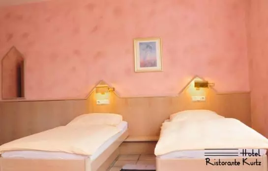 هتل Ristorante Kurtz