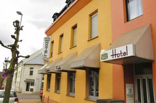 هتل Ristorante Kurtz