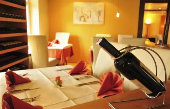 هتل Ristorante Kurtz