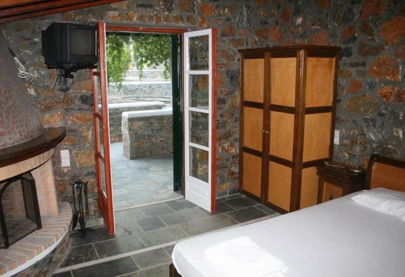 בית מלון כפרי Sea Sun