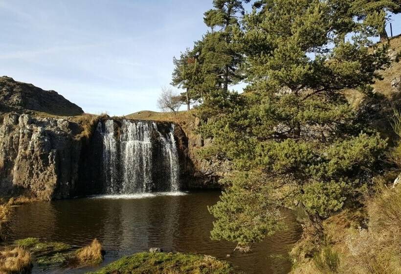 فندق The Originals Access, Hôtel Saintflour