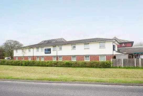 Отель Travelodge Oldham Chadderton