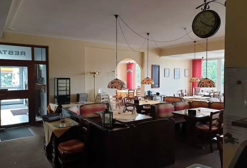 Rasthaus Hotel Schackendorf