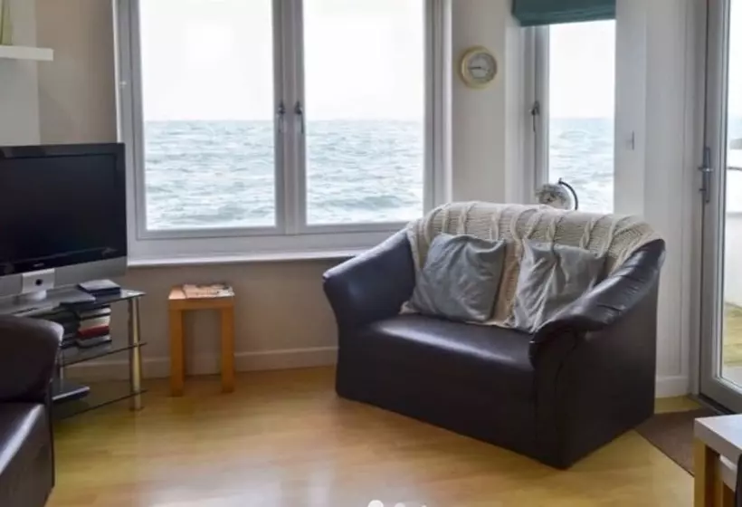 Beautiful Sea View Apartment